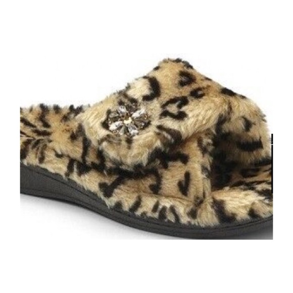 vionic darby slippers